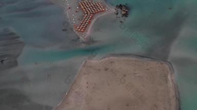 空中无人机全景视图视频著名的异国情调的天堂桑迪翡翠海滩埃拉福尼西南西克<strong>里特岛岛</strong>希腊美丽的视图蓝色的海滩埃拉福尼西克<strong>里特岛</strong>希腊